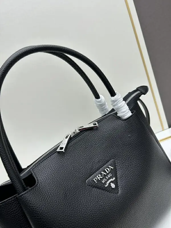 prada aaa qualite sac a main  pour femme s_12105753